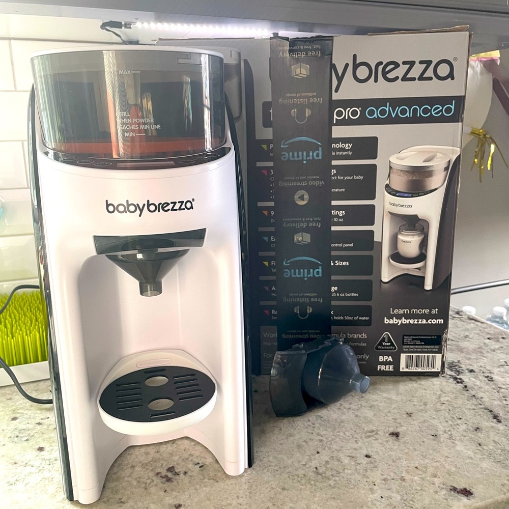 Improved Baby Brezza Formula Pro Advanced Formula Dispenser Machine EUC